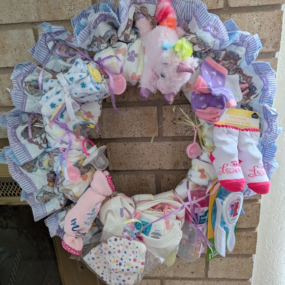 Baby Diaper Wreath Baby Shower Handmade Gift - Picture 6 of 12